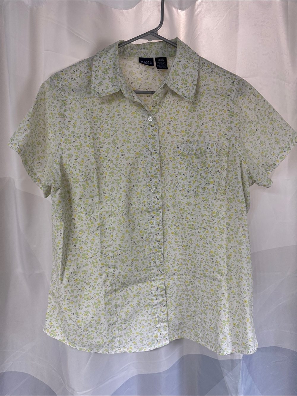 Basic Editions Size Large Green And Yellow Floral Button Down